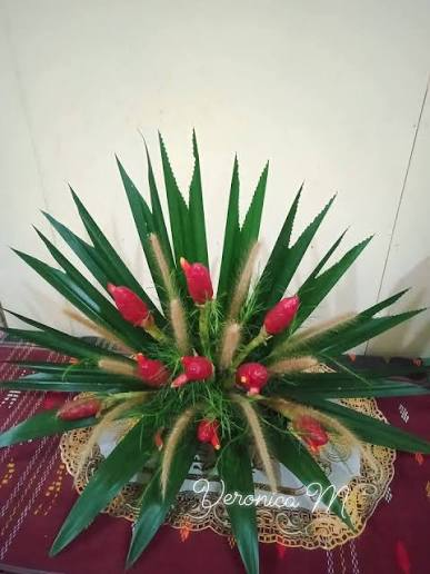 Pandan leaf table runner